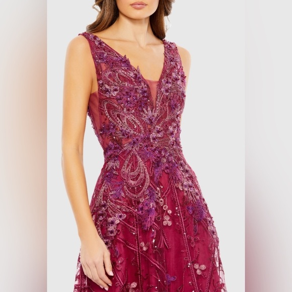 Ieena for Mac Duggal 20265 NWT Embroidered Sleeveless Plunge Neck A Line Gown - Picture 2 of 8